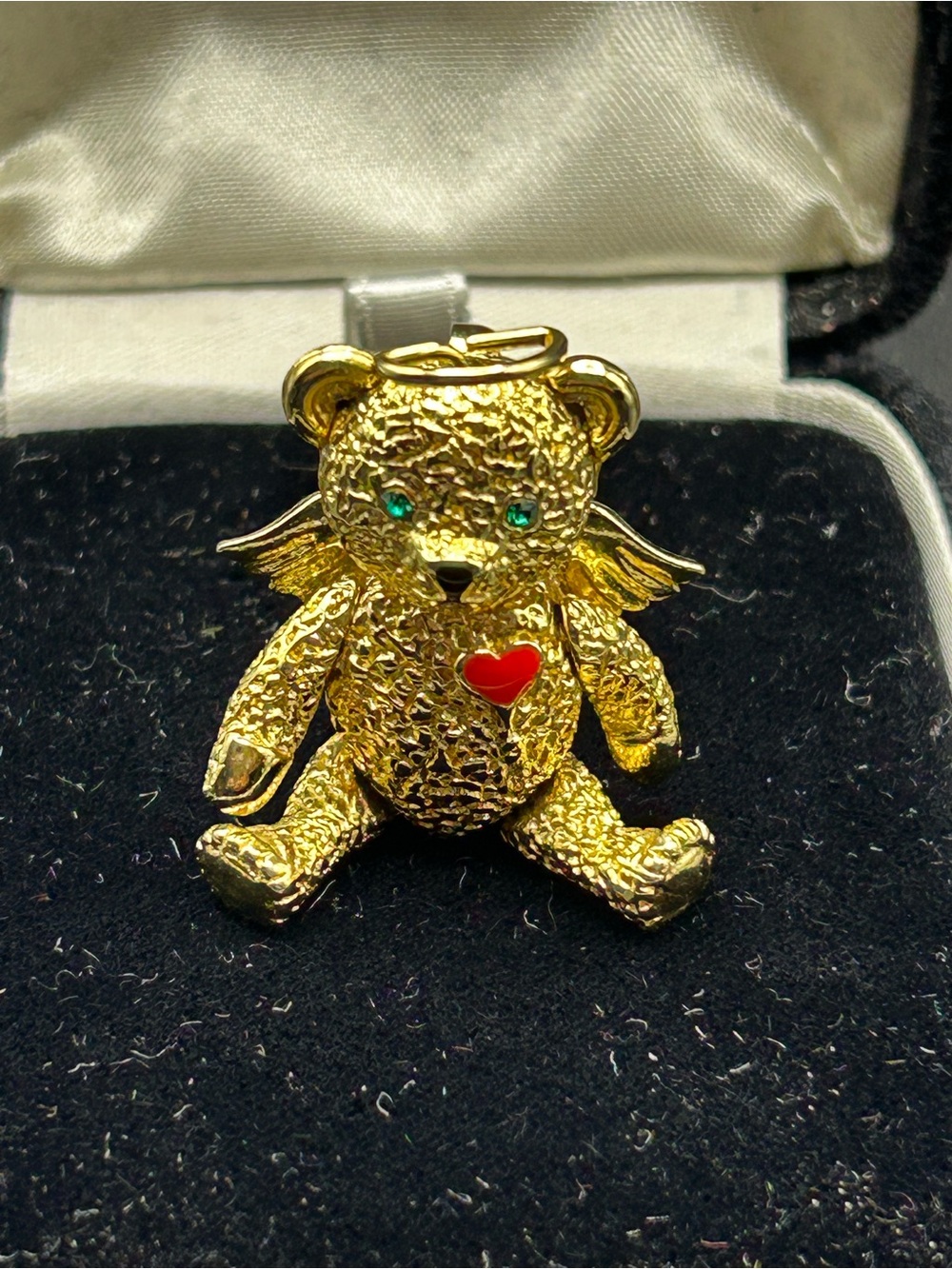 VTG 1996 Batya Bear Brooch Pendant Heart Angel Gold Tone Articulated Green Eyes.